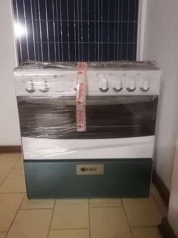 GAS OVEN AND STOVE